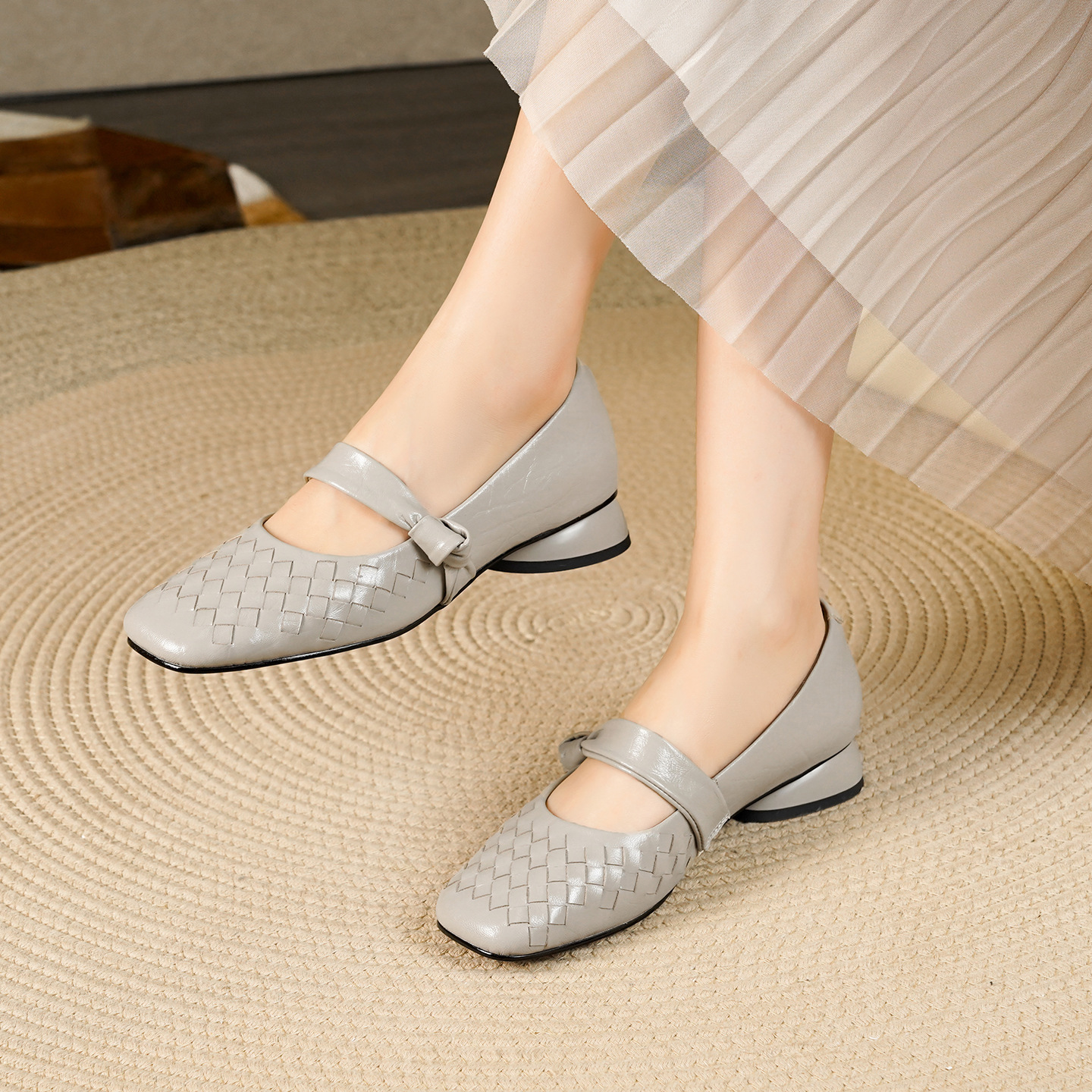 Chaussures plates tressées en cuir Lisbeth