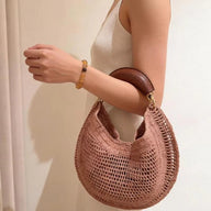 Bianca Crescent Geweven tas