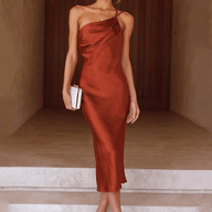 Robe midi d'invitée de mariage asymétrique Beatrice