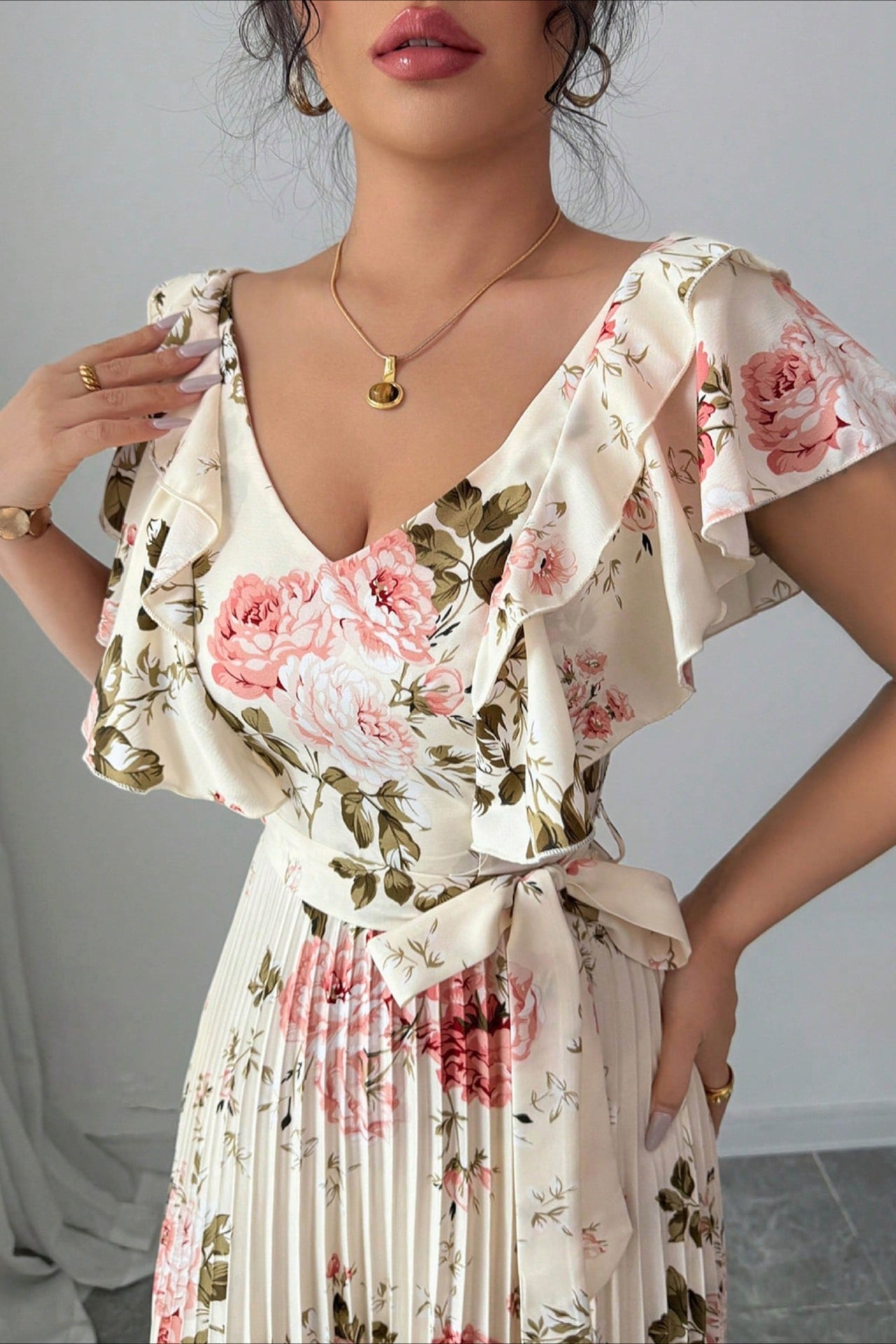 SOERA Valentina Floral V - Neck Ruffle Sleeve Maxi Dress - Dress -  Beige XS