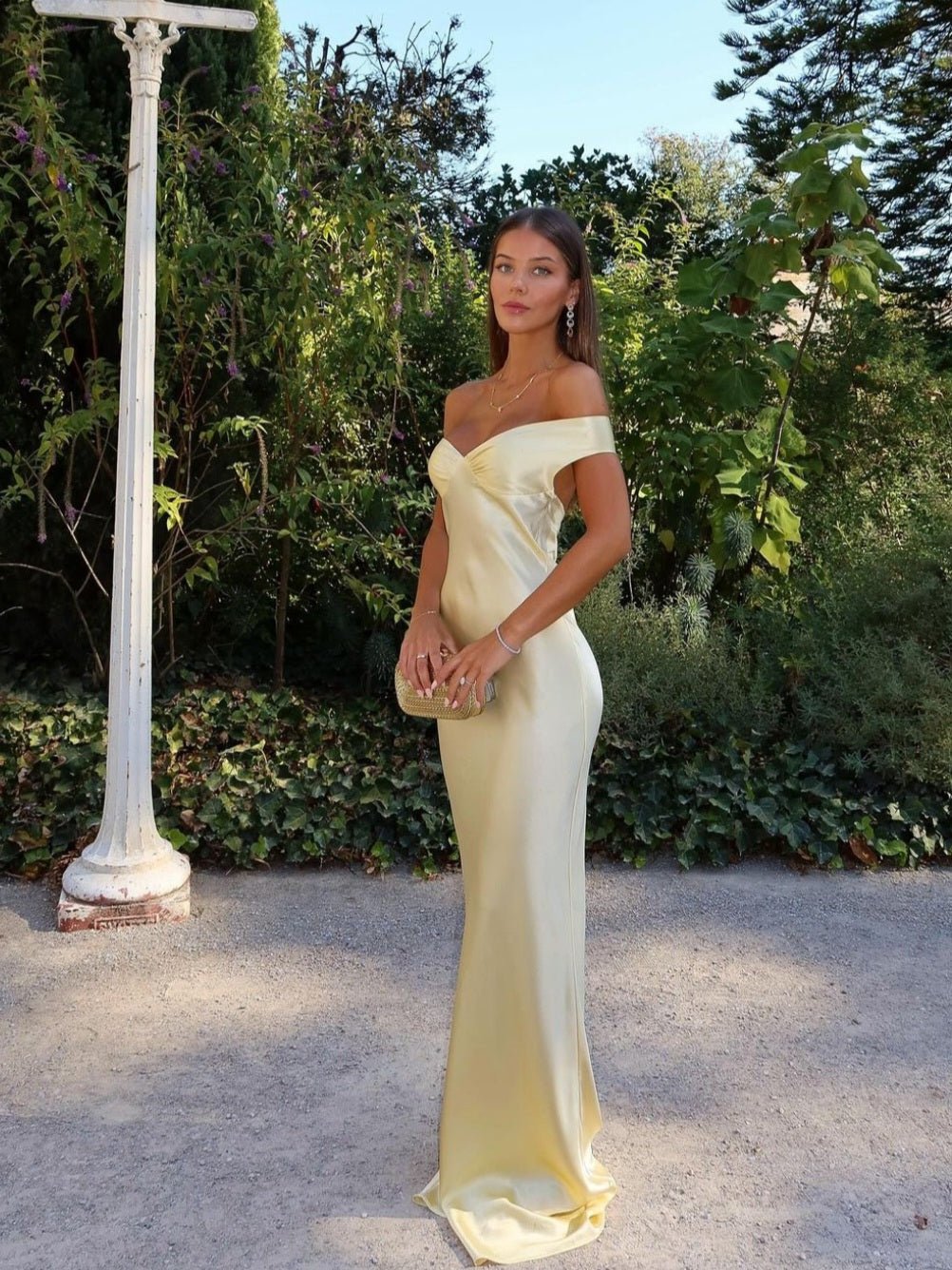 Robe maxi satinée dos nu Serene
