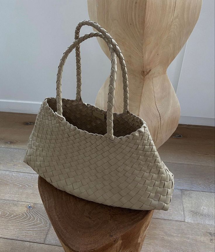SOERA Marissa Vegan Leather Woven Bag Medium - Handbags - Soera-Marissa-Vegan-Leather-Woven-Bag-Medium-Handbag/Beige Beige Regular