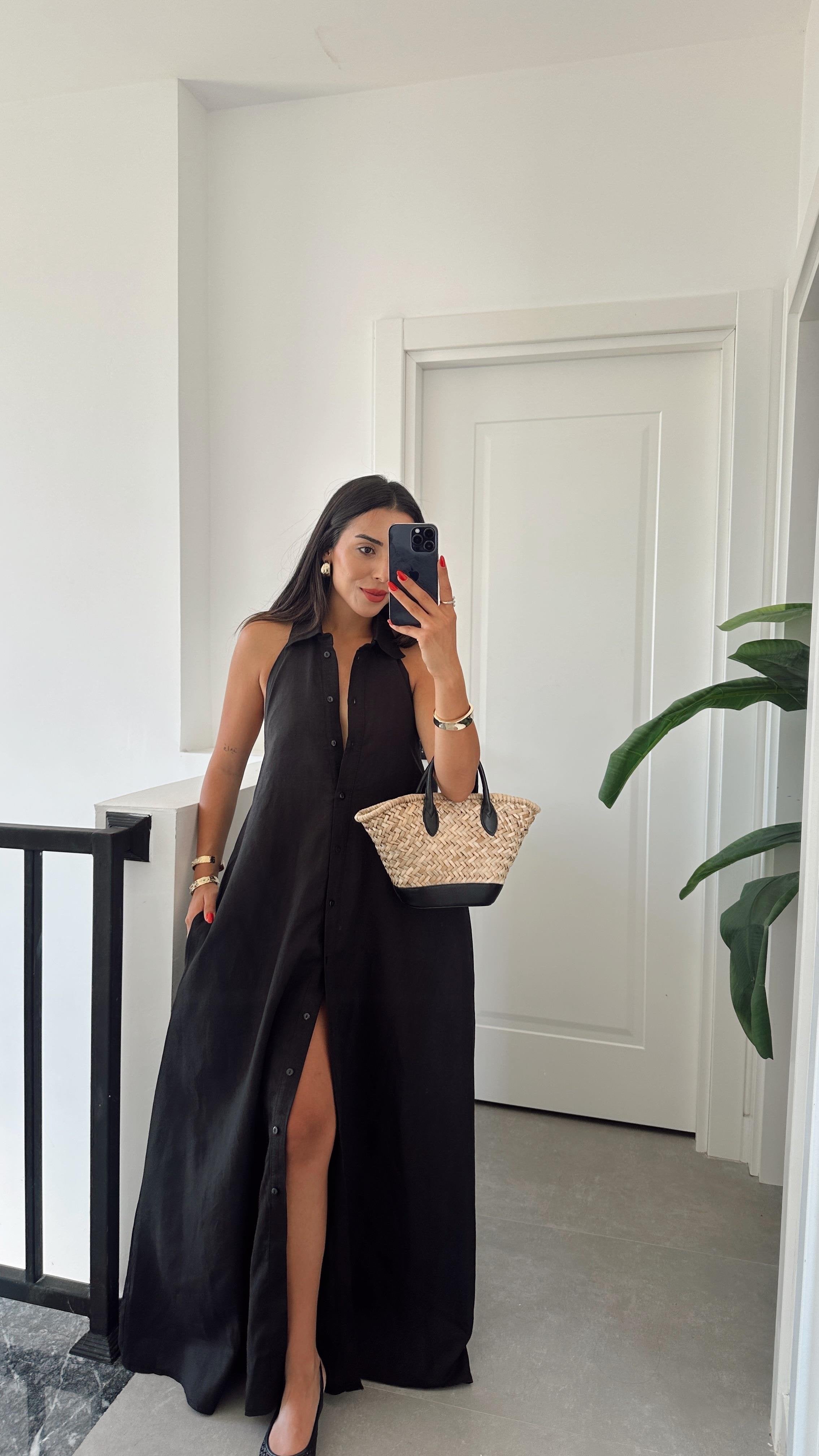 Kaya Halter Neck Elegant Maxi Dress